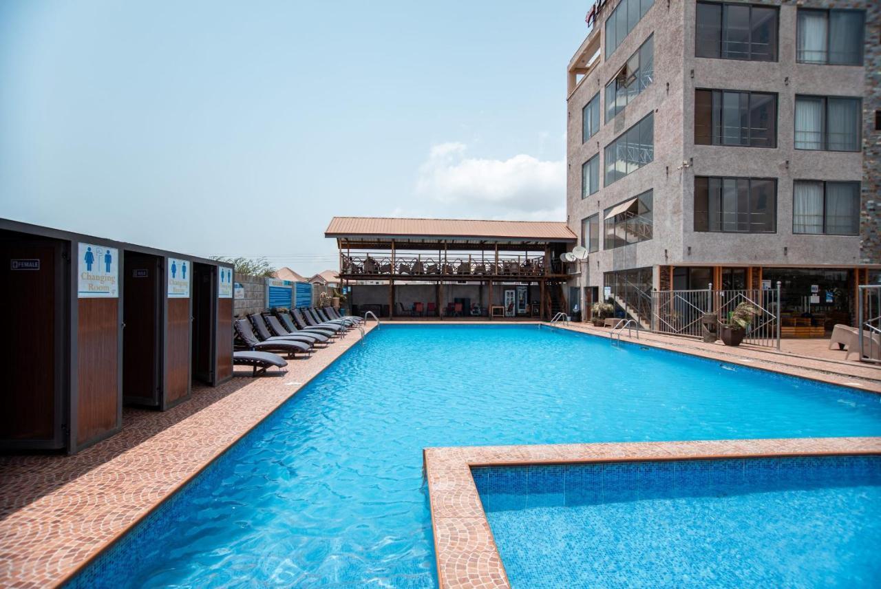 Plus 33 Hotel Nungua Eksteriør billede