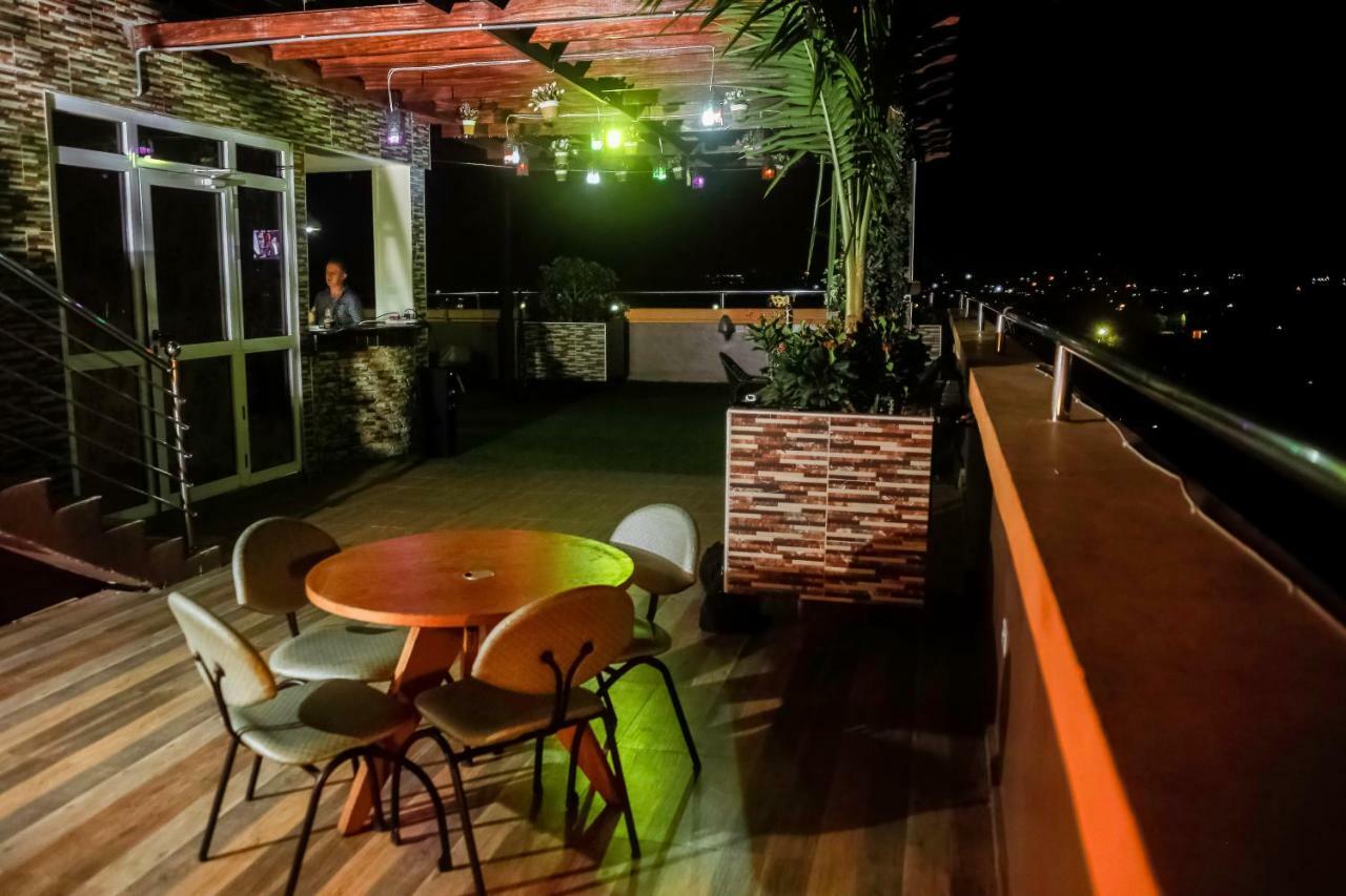 Plus 33 Hotel Nungua Eksteriør billede